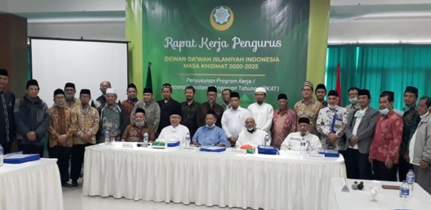 Pengurus Baru Dewan Dakwah Gelar Raker