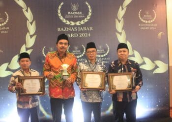 Baznas Kota Bekasi Raih 3 Penghargaan Bergengsi di Baznas Jabar Award 2024