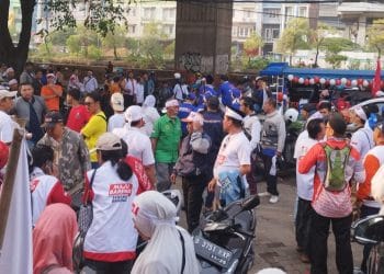 Ratusan Pendukung Warnai Kampanye Damai Pilkada Bekasi, Heri-Sholihin Sampaikan Permohonan Maaf