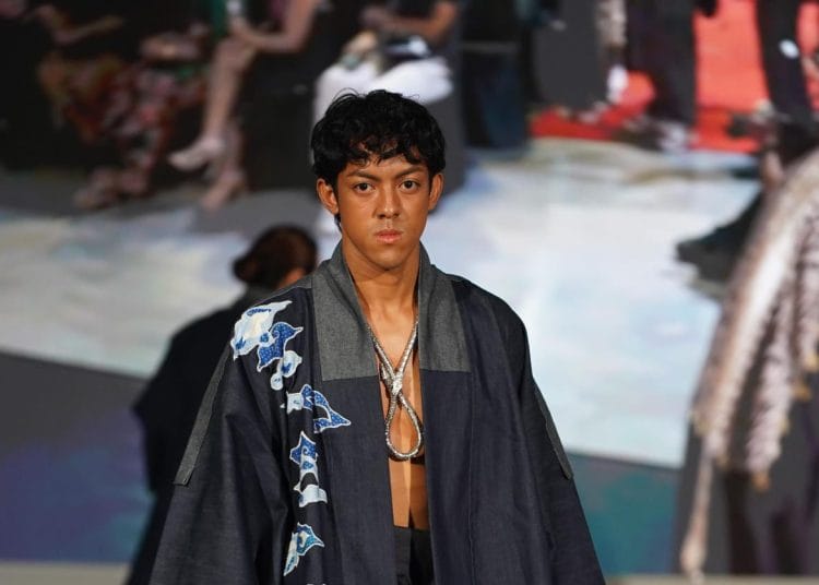 Athan Siahaan Sukses Memukau Penonton di Acara Artober Fashion Week Malaysia