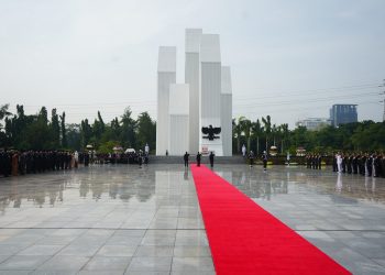 Nusron Wahid dan Ossy Dermawan Heningkan Cipta di Hari Pahlawan