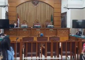 Tuntutan 1,5 Tahun Penjara untuk Terdakwa Sumpah Palsu Ike Farida