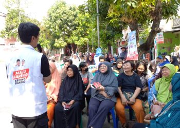 Dukung Perekonomian Warga, Relawan Rishol Gelar Baksos Tebus Murah