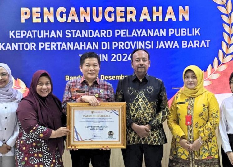 Kantor Pertanahan Kota Bekasi Raih Penghargaan Pelayanan Publik