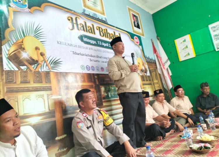 Hadiri Halal bi Halal Warga RW 04, Lurah Jatiranggon: Jalin Silaturahmi dan Perkuat Sinergritas