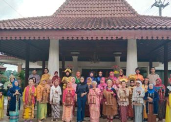 Lansia Jatisampurna Tampil Memukau di HLUN ke-29 Lewat Harmoni Angklung