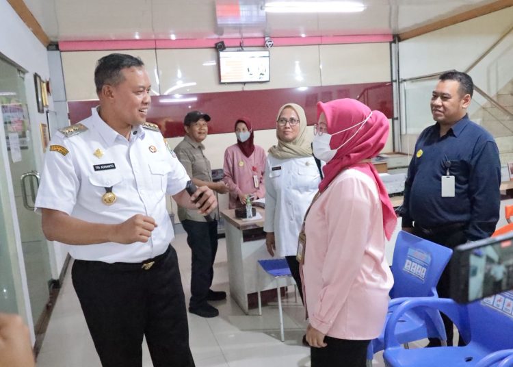 Wali Kota Bekasi Sidak RS Rawalumbu, Desak Pembayaran Gaji Nakes yang Tertunda