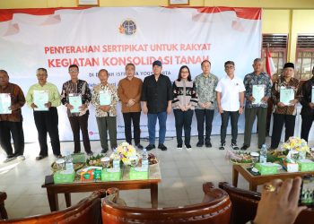 Pesan Menteri ATR/Kepala BPN kepada Warga Parangtritis: Jaga Sertipikat dan Manfaatkan Tanah secara Produktif