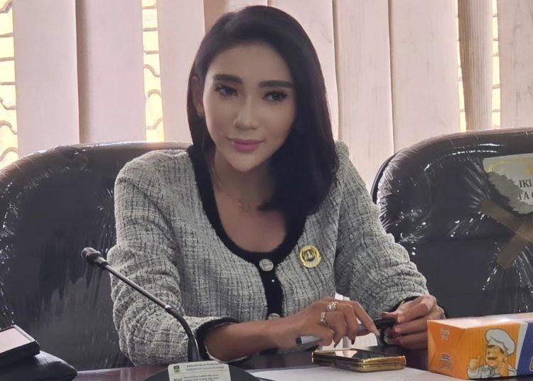 Komitmen Tanti Herawati Perjuangkan Hak Pendidikan dan Kesehatan Warga Bekasi