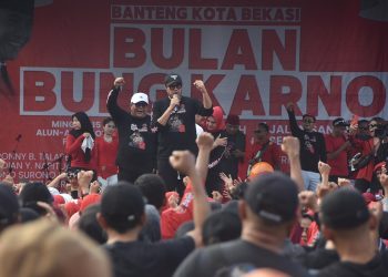 Peringati Bulan Bung Karno, Warga Bekasi Antusias Ikuti Napak Tilas Sejarah