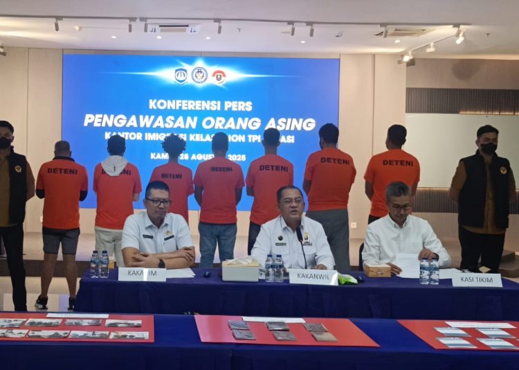 Kantor Imigrasi Bekasi Bongkar Modus WNA Gunakan Perusahaan Fiktif untuk Visa