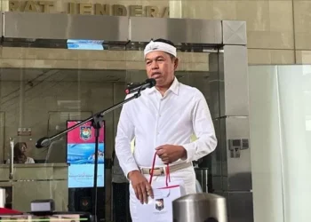 Fenomena Dedi Mulyadi, Masuk Daftar Gubernur Terbaik Sekaligus Terburuk 2025