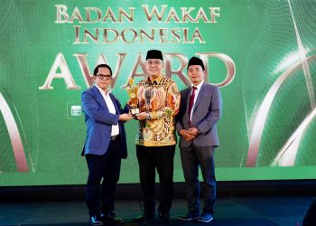 Dukung Tanah Wakaf, ATR/BPN Dianugerahi BWI Awards 2025
