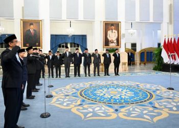 Prabowo Subianto Lakukan Reshuffle dan Lantik Kementerian Haji Umroh