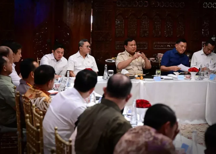 Rapat Kabinet Prabowo Bahas MBG, Kesehatan Gratis, dan Cadangan Beras Nasional