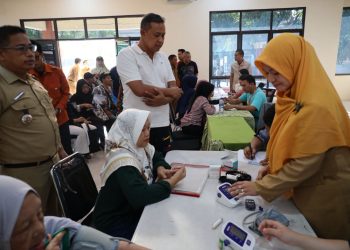 11.551 KKS Dibagikan, Wali Kota Bekasi Pastikan Bantuan Tepat Sasaran