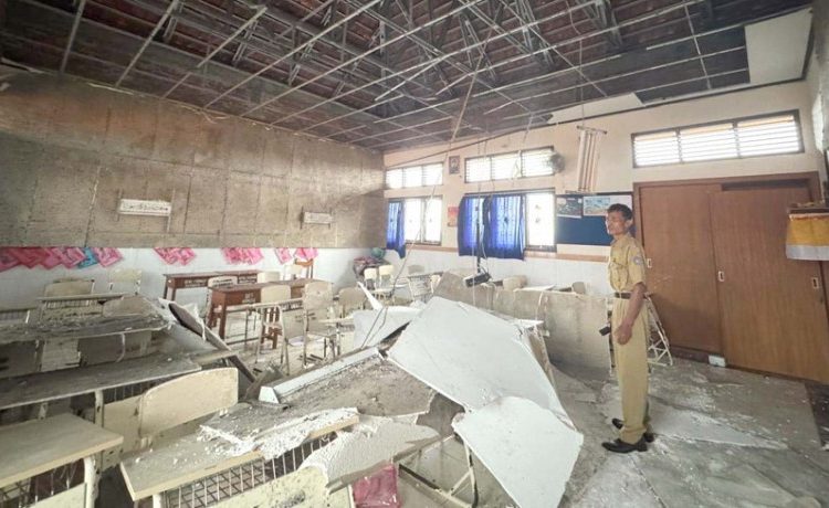 Komisi IV DPRD Bekasi Tekan Perbaikan Sekolah Rusak, Disdik Akui Kekurangan Tenaga Teknis