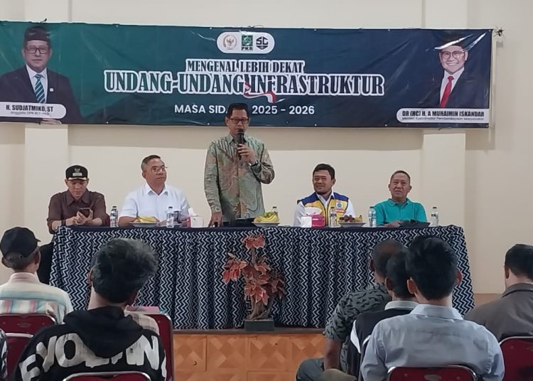 Tingkatkan Skill Konstruksi, DPR dan PUPR Gelar Pelatihan Pertukangan Bersertifikat di Bekasi