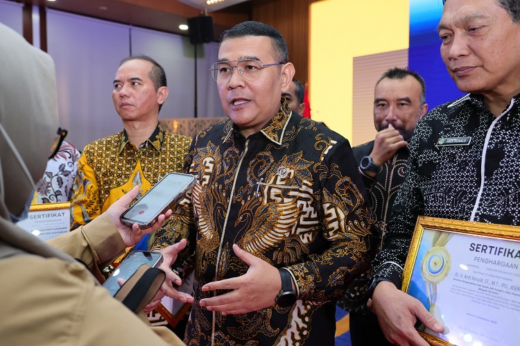 ATR/BPN Raih Penghargaan KKP atas Percepatan Sertipikasi Pulau-Pulau Kecil