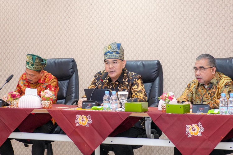 Wamen ATR Tekankan Kenyamanan Layanan Pertanahan di BPN Riau
