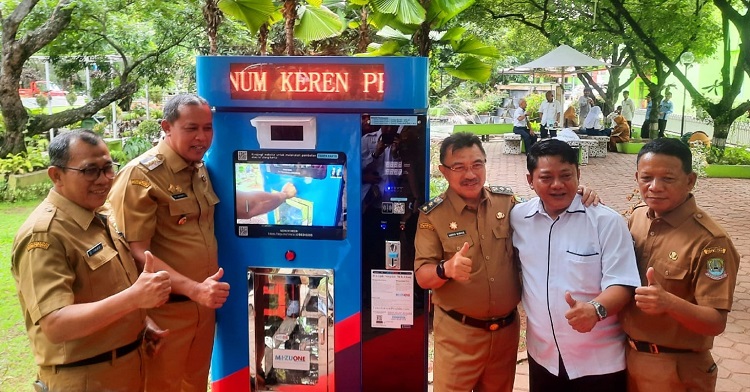 Kurangi Sampah Plastik, Pemkot Bekasi Gandeng Perumda TP Luncurkan Spot Air Minum