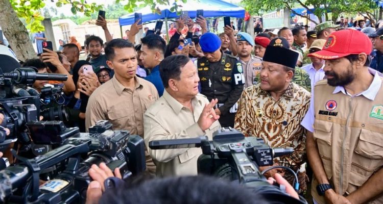 Janji Pemulihan Listrik Aceh Dipersoalkan, Warga Masih Gelap Gulita