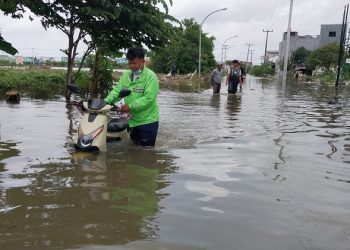 Banjir Bekasi: Belasan Ribu Jiwa Masih Mengungsi di Lima Kecamatan Terdampak