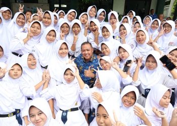Wali Kota Bekasi Deklarasikan Agen Perubahan Anti Perundungan di SMPN 17 Bekasi