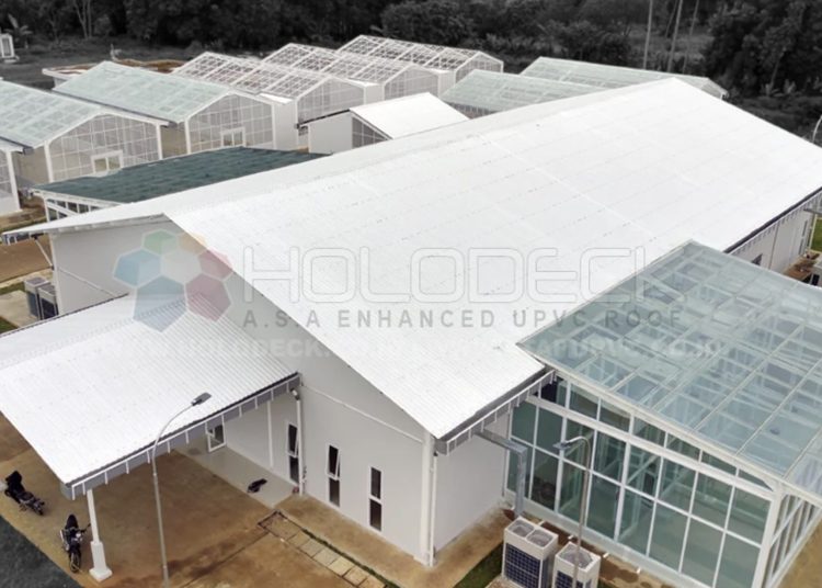 Atap UPVC Holodeck Bergaransi 15 Tahun untuk Perlindungan Jangka Panjang
