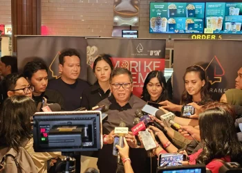 Hasto Soroti Pentingnya Mendengar Kritik Publik Sejak Dini