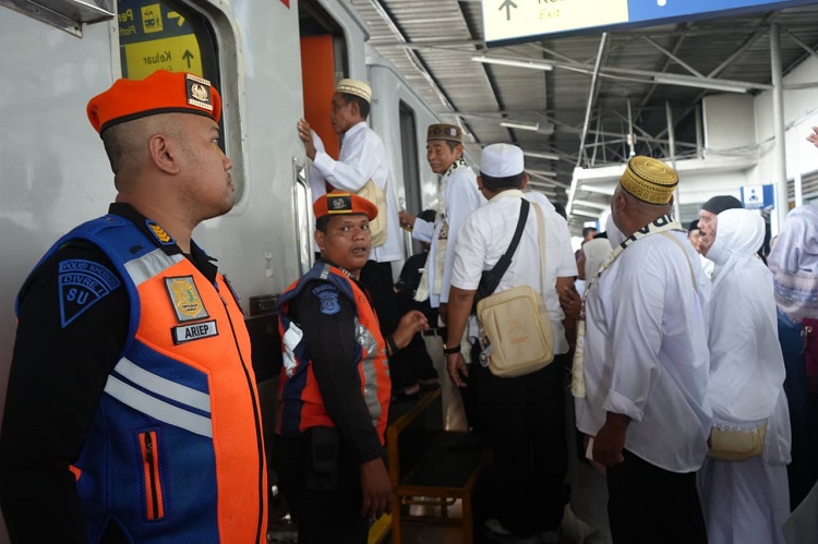 KAI Divre I Sumut Permudah Perjalanan Jemaah Umrah Menuju Bandara Kualanamu