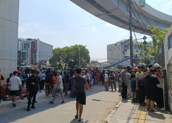Bentrokan Warga dan Pemuda Pecah di Jalan Tambak Menteng