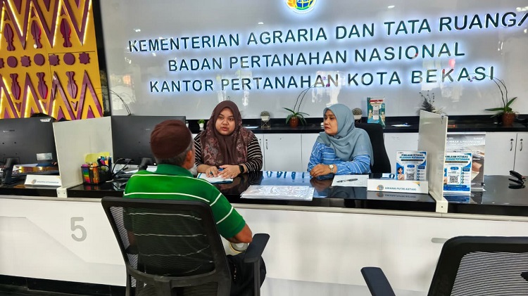 Layanan Pertanahan Akhir Pekan Kantah Kota Bekasi Tuai Apresiasi Masyarakat