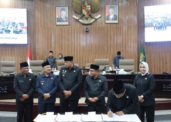 Pemkot dan DPRD Kota Bekasi Tandatangani Kesepakatan KUA-PPAS 2026-2027